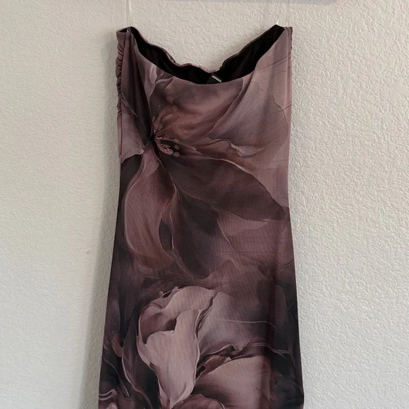 Windsor strapless floral dress - Picture 10 of 11